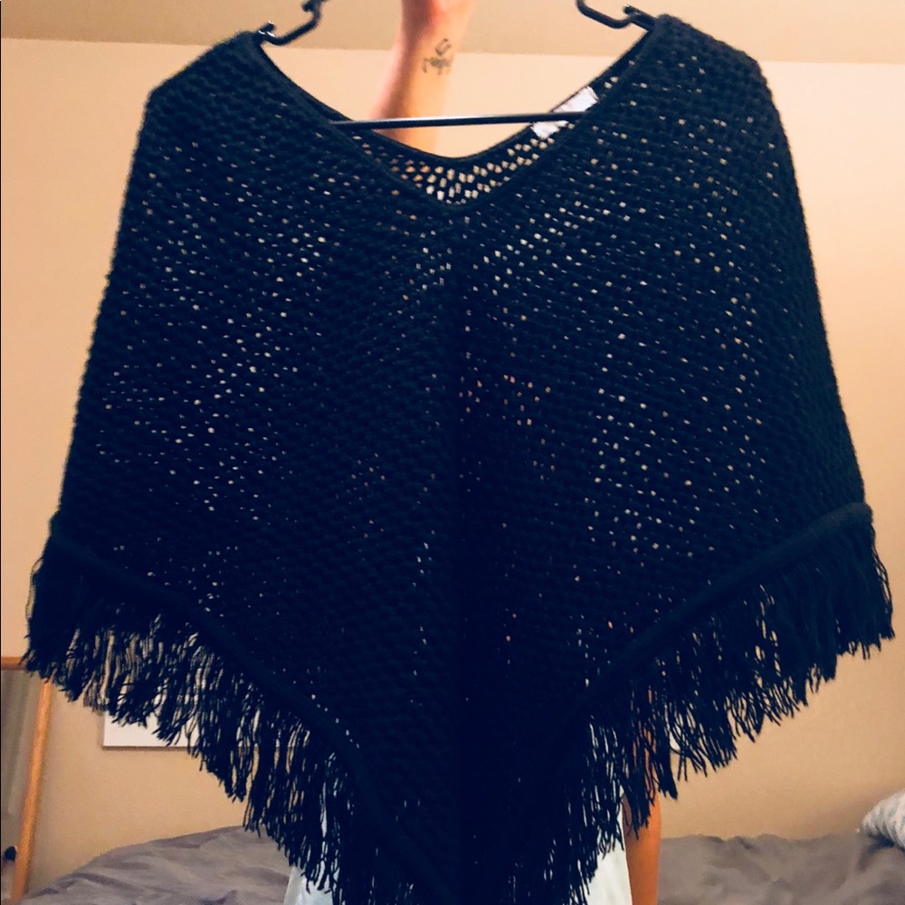 Shoulder cover